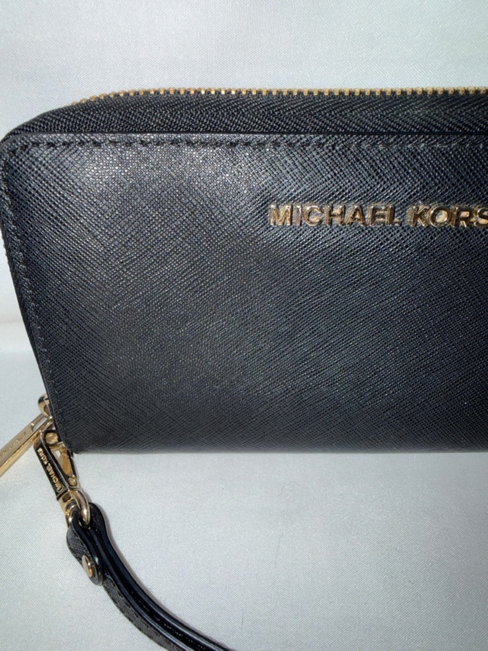Michael Kors Jet Set Travel Large Saffiano Leather Zip Around Wallet Wristlet - Picture 3 of 9
